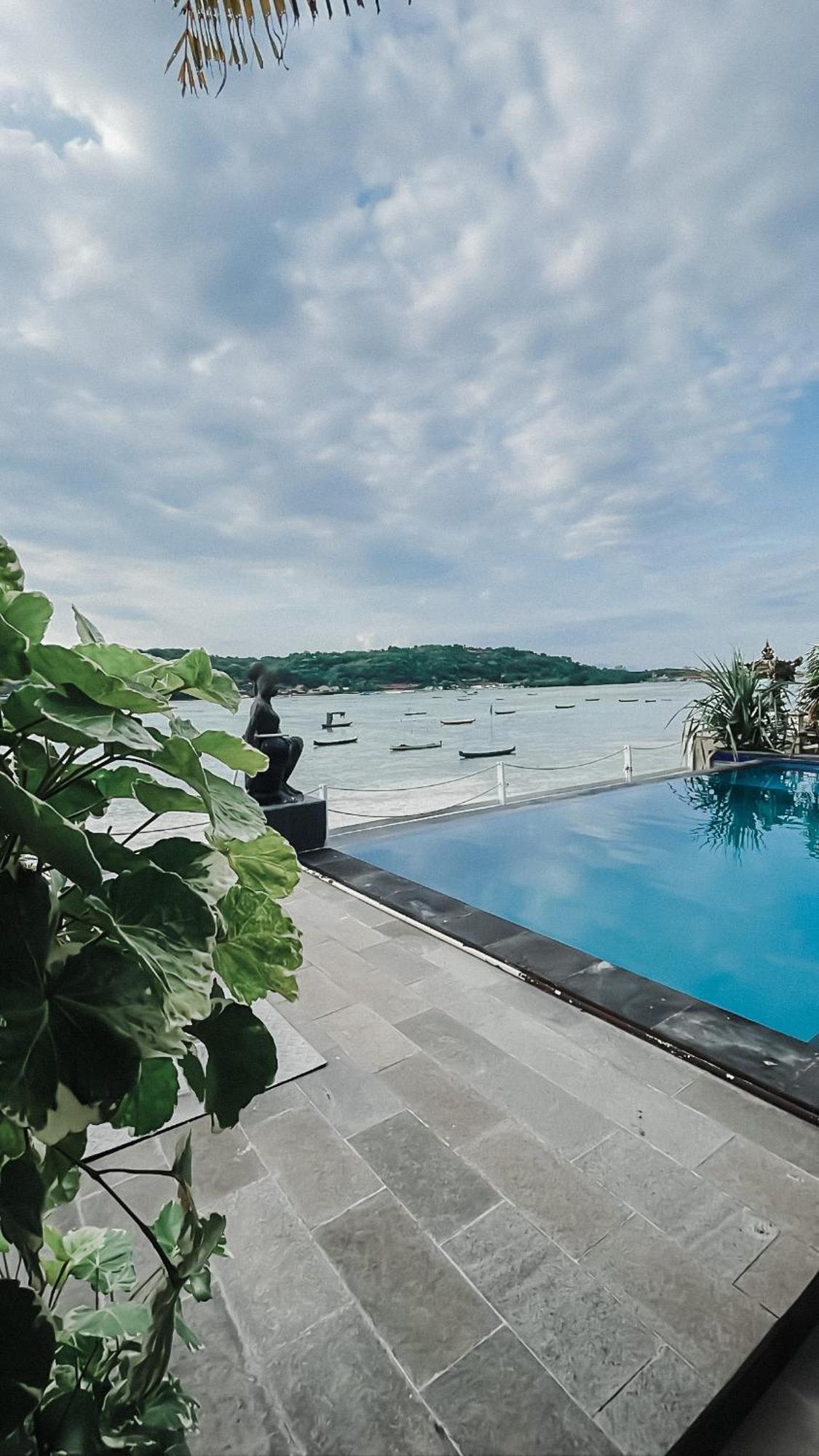 ออโรรา บีชวิว Hotel นูซาเลมโบงัน ภายนอก รูปภาพ