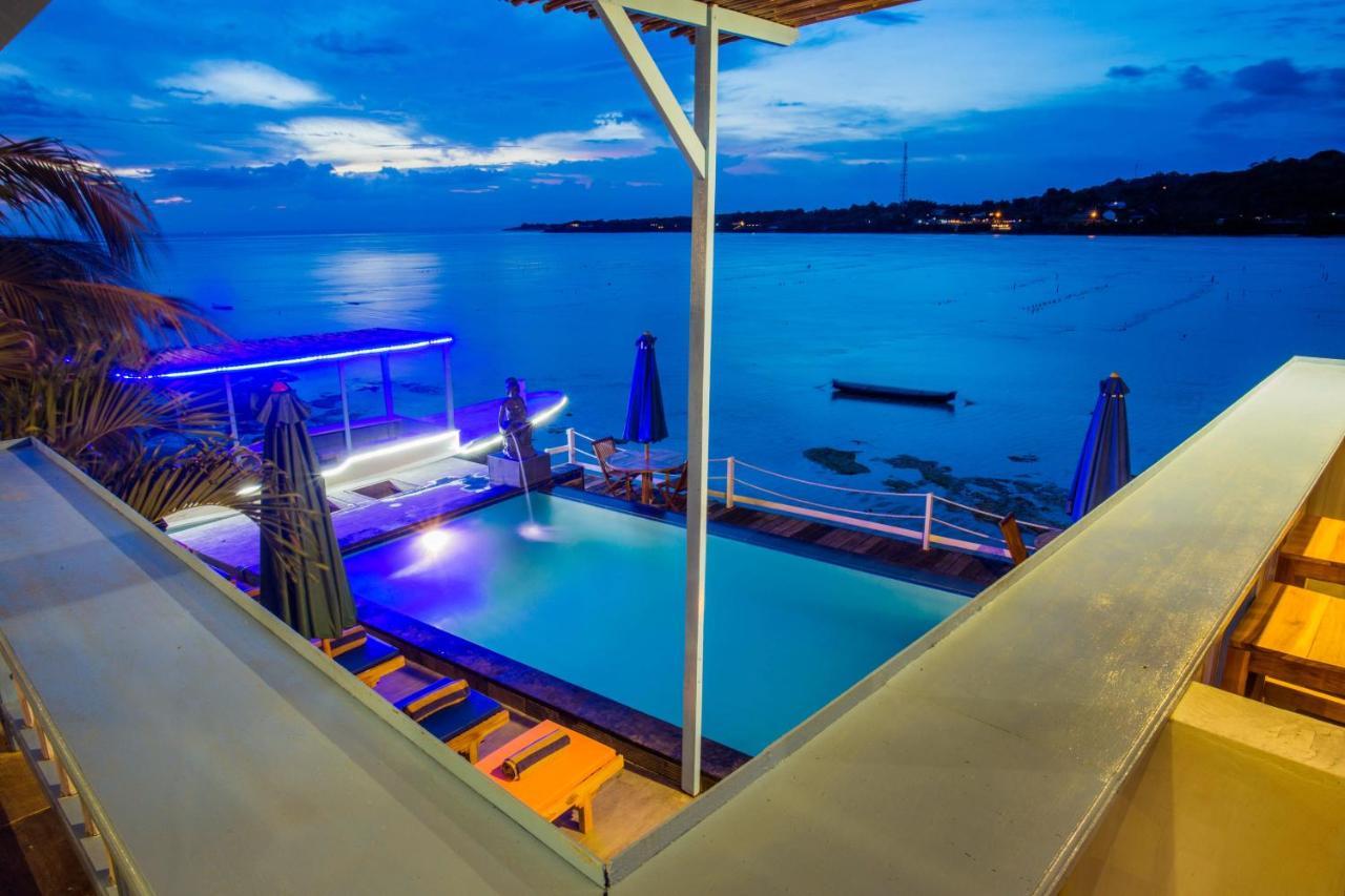 ออโรรา บีชวิว Hotel นูซาเลมโบงัน ภายนอก รูปภาพ
